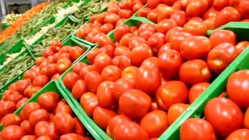 Precio de la caja de tomate sube Bs 20 en mercados de Cochabamba