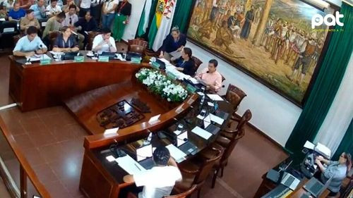 Concejales piden renuncia de Jhonny Fernández y solicitó cabildo para frenar corrupción en Santa Cruz