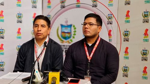 Sedes destaca atención médica a heridos tras accidente aéreo en El Alto