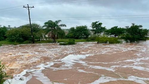 Puerto Paila en emergencia por la rotura de dos diques tras intensas lluvias