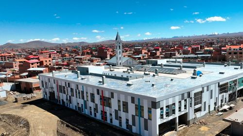 Hospital Qullañ Uta en El Alto alcanza 85% de avance y se perfila para inaugurarse a fin de año