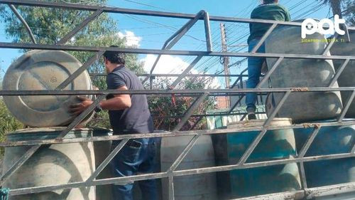 Hallan más de 8.000 litros de diésel acopiado en un taller de Quillacollo, dos personas fueron aprehendidas