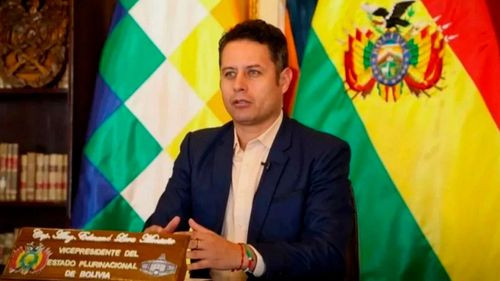 Lara impulsa interpelación por contratos con Trafigura