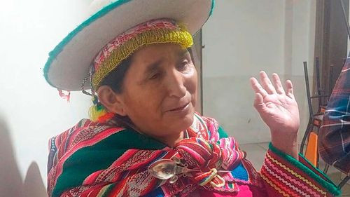 Lidia Patty acude a la Fiscalía con abogado y afirma que llega “en nombre de Dios”