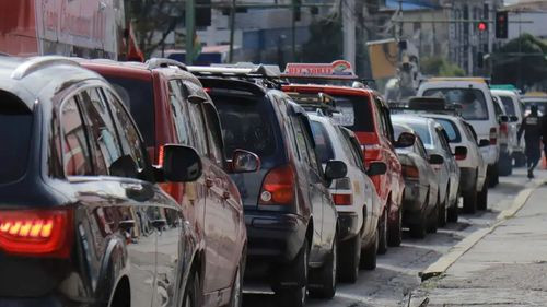 Choferes exigirán al nuevo Gobierno regular distribución de combustible