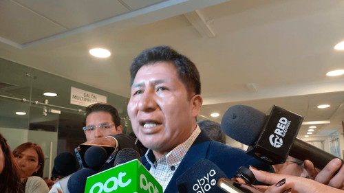 Bancada del PDC evalúa desempeño de ministros ante próximas interpelaciones en la Asamblea