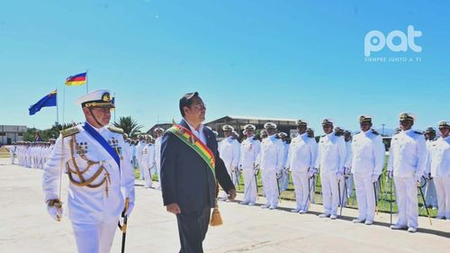 Arce llama a defender la soberanía y el Proceso de Cambio en aniversario de la Armada