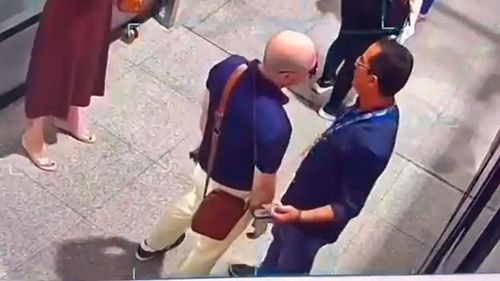 Caso maletas: cámara capta presunto encuentro entre juez y funcionario de Aduana