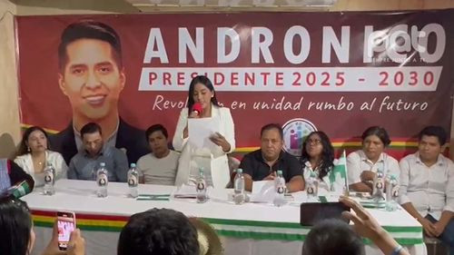 Profesionales del MAS en Santa Cruz proclaman a Andrónico Rodríguez como candidato presidencial
