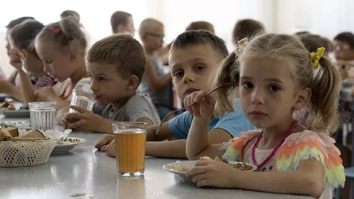 Imagen de Reino Unido denuncia adoctrinamiento de 50.000 niños ucranianos en territorios ocupados por Rusia