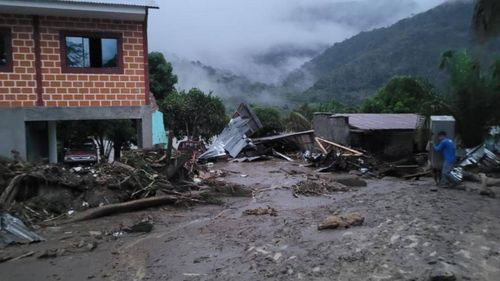 Una mazamorra genera destrozos en una comunidad de Apolo