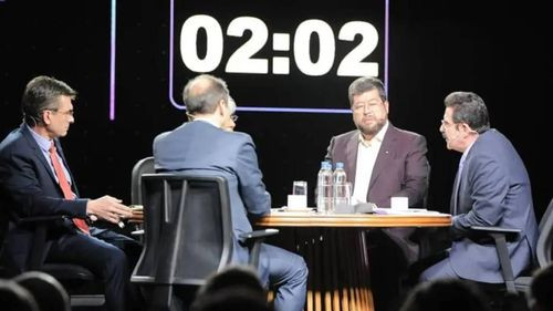 Imagen de Foro Cainco: Manfred propone digitalización el Estado y abrogación de las leyes a las que se atribuyen las quemas