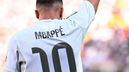 Kylian Mbappé ya es el &#039;10&#039; del Real Madrid