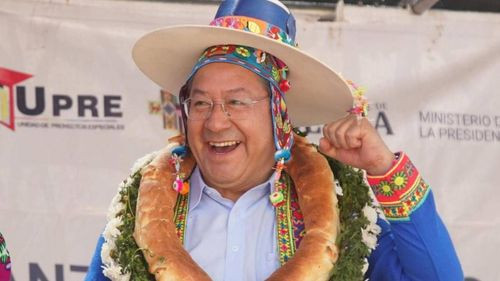 Arce admite dificultades e insiste en la unidad de organizaciones sociales