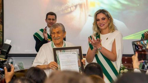 Concejo Municipal distingue a personalidades cruceñas en el aniversario de Santa Cruz