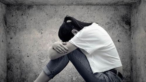 El libro "La culpa"; "Una empleada de banco se convierte en la única heredera de una desconocida misteriosa"