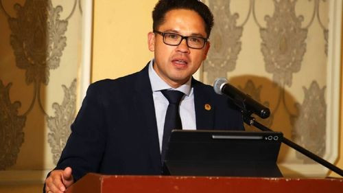 Industriales advierten que "se cierra la ventana" para superar la crisis y exigen aprobar Ley de Inversiones