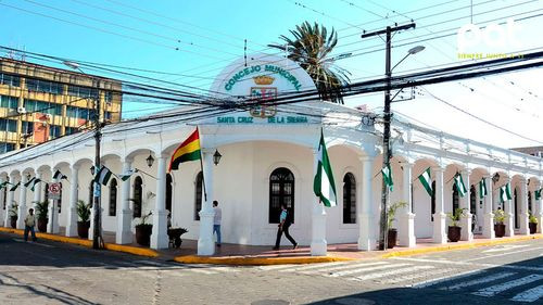 Sesión de honor del Concejo Municipal de Santa Cruz será en el atrio de la Catedral