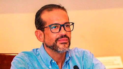 Luis Fernando Camacho analiza una invitación para ser embajador de Bolivia en Paraguay