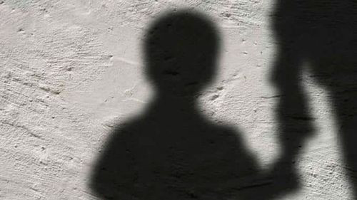 Investigan el presunto abandono de un niño de 4 años en un hospital de Santa Cruz