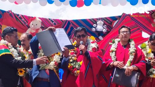 Vecinos de Alto Bella Vista reciben planimetría municipal tras 14 años de espera