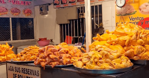Baja el precio del pollo en La Paz