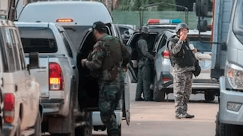Hallan a dos policías de la Felcn enmanillados en vivienda vinculada a Marset