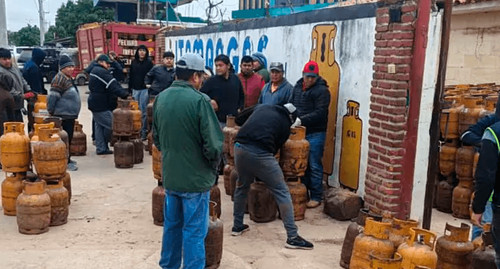 Vecinos denuncian falta de gas de garrafa en los barrios de Santa Cruz
