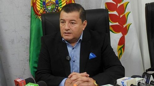Jhonny Fernández desafía a Mamen Saavedra a revelar lista de presuntas rebajas irregulares