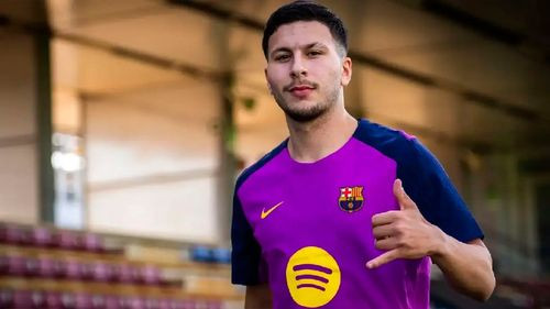 El Barcelona mantiene su confianza en Roony Bardghji pese a su falta de efectividad