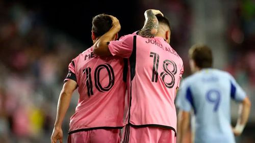 Jordi Alba anuncia su retiro y agradece haber jugado junto a Messi