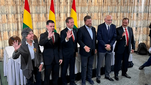 Oposición anuncia plan para elegir a su candidato presidencial mediante encuestas simultáneas