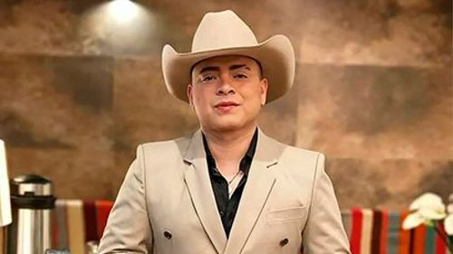 Luis Vega anuncia su gira por  Chile