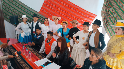 El Alto se vestirá de cultura con  4.000 artistas en el Festival  Internacional de la Cueca y  Danza Folklórica