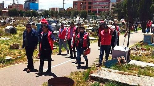 El Alto intensifica mantenimiento de cementerios rumbo a la festividad de Todos Santos