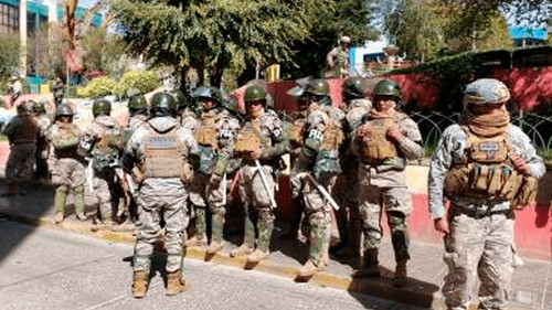 Fuerzas Armadas se declaran "en apronte" ante ola de conflictos y amenazas al orden constitucional