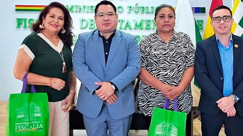 Fiscal General impulsa reglamentación de ley sobre entornos digitales