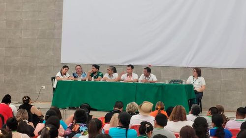 Magisterio cruceño exige soluciones ante despidos y falta de ítems