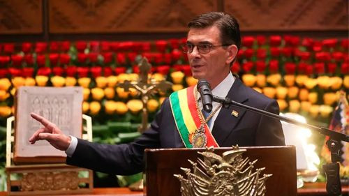 Inicia gestión escolar 2026 con acto central encabezado por el presidente Rodrigo Paz