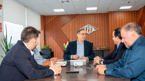 Mejoras operativas: YPFB incorpora  aditivos a la gasolina comercializada  en Bolivia 