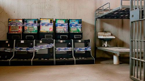 Propietarios de sala de juego ilegal en Santa Cruz reciben condenas de hasta cinco años de cárcel