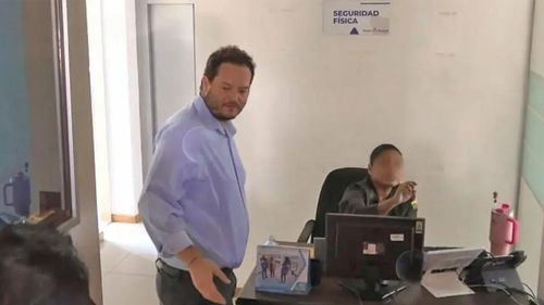 Armin Dorgathen reaparece y guarda silencio ante denuncia por presunto contrabando de gas