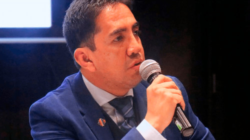 Ministro Bascopé cuestiona a la Fiscalía por el trato en los casos Medinaceli y Freddy Mamani