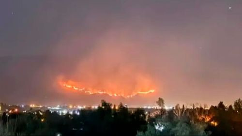 Incendio en la serranía de Sama arrasa más de 1.000 hectáreas y deja tres personas heridas