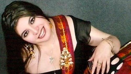 Cantante Rossana Marín permanece en terapia intensiva tras presunto intento de feminicidio