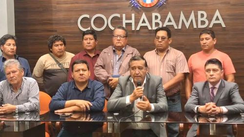 Alcaldía de Cochabamba suspende la inspección ambiental vehicular tras reclamos