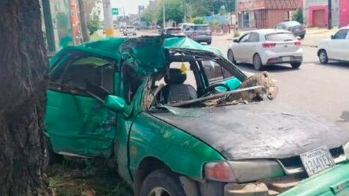 Hombre con orden de captura iba en vehículo que chocó tras huir de la Policía