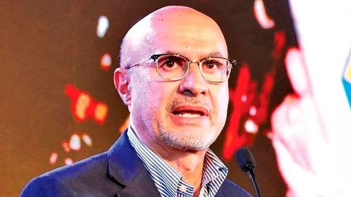 Análisis cuestiona rol de Lupo en el Gobierno