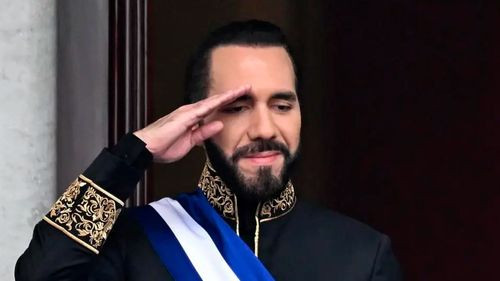 Bukele logra reelección indefinida tras reforma constitucional aprobada por su Congreso