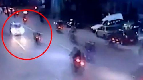 Joven muere tras choque múltiple entre motoqueros y un auto en Mar del Plata